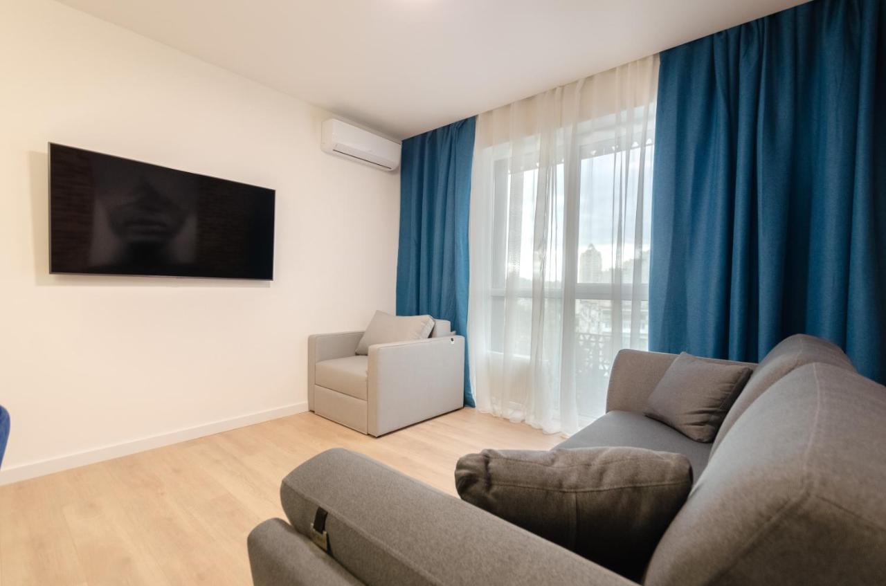 Petrovdom 12-95 Loft Apartments At Rc Kvartet, 16Г Vasyl Lypkivskyi Street Kijev Kültér fotó