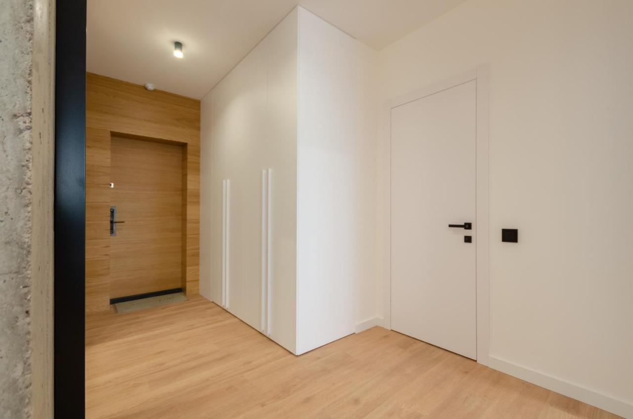 Petrovdom 12-95 Loft Apartments At Rc Kvartet, 16Г Vasyl Lypkivskyi Street Kijev Kültér fotó