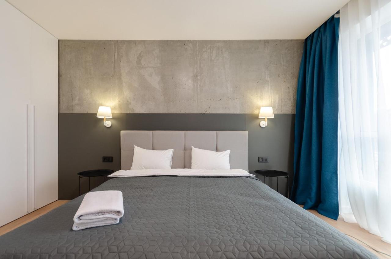 Petrovdom 12-95 Loft Apartments At Rc Kvartet, 16Г Vasyl Lypkivskyi Street Kijev Kültér fotó