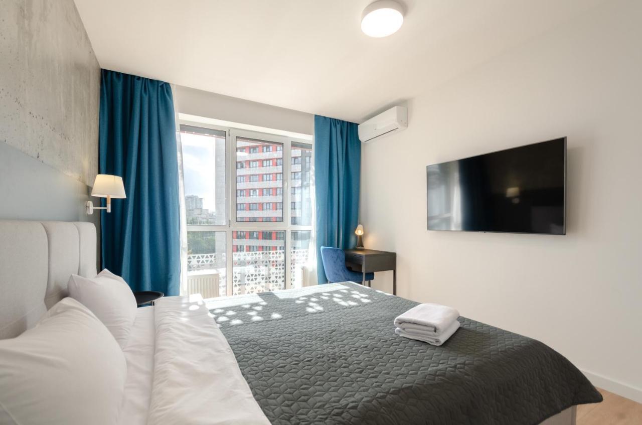 Petrovdom 12-95 Loft Apartments At Rc Kvartet, 16Г Vasyl Lypkivskyi Street Kijev Kültér fotó