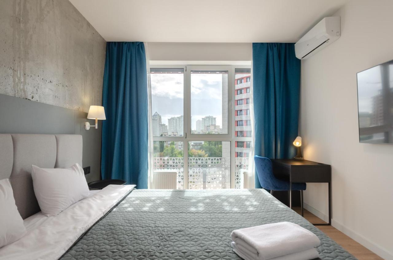 Petrovdom 12-95 Loft Apartments At Rc Kvartet, 16Г Vasyl Lypkivskyi Street Kijev Kültér fotó