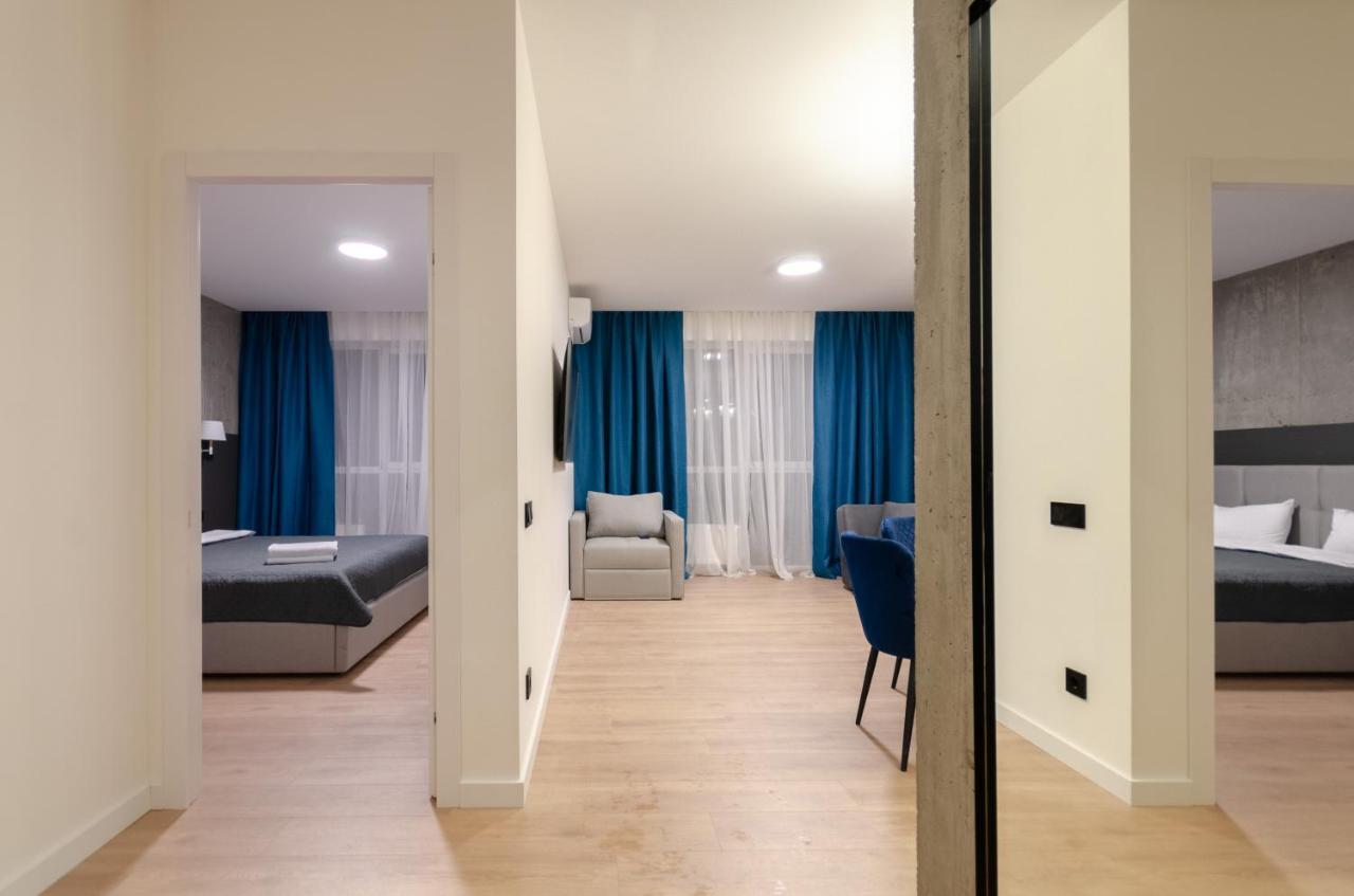 Petrovdom 12-95 Loft Apartments At Rc Kvartet, 16Г Vasyl Lypkivskyi Street Kijev Kültér fotó